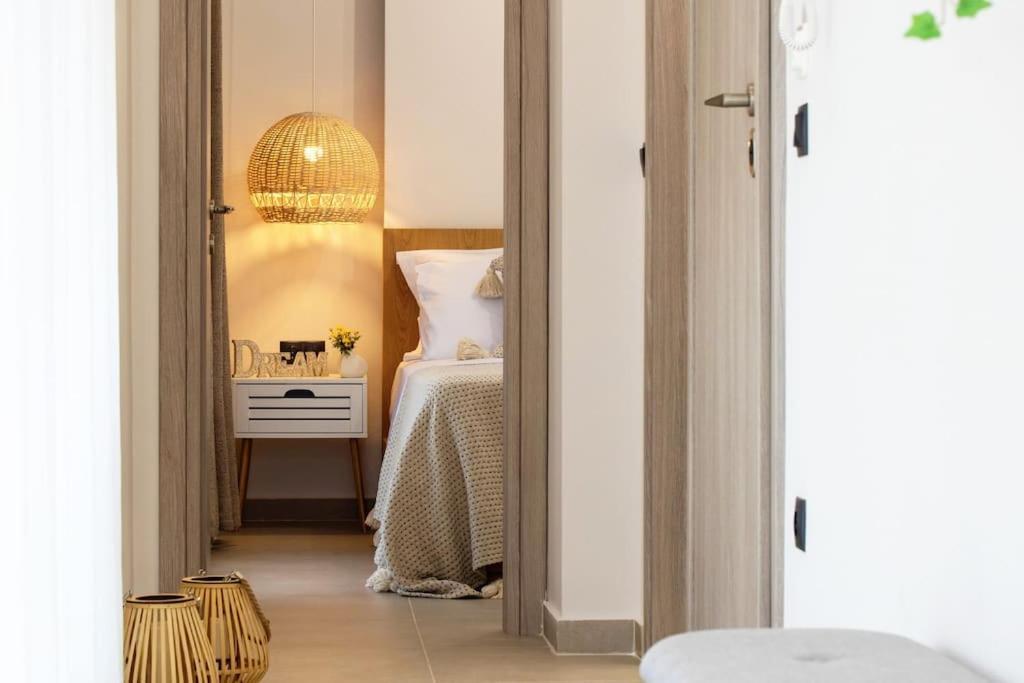 Cozzzy. Exclusive Apartment. Thessaloníki Luaran gambar